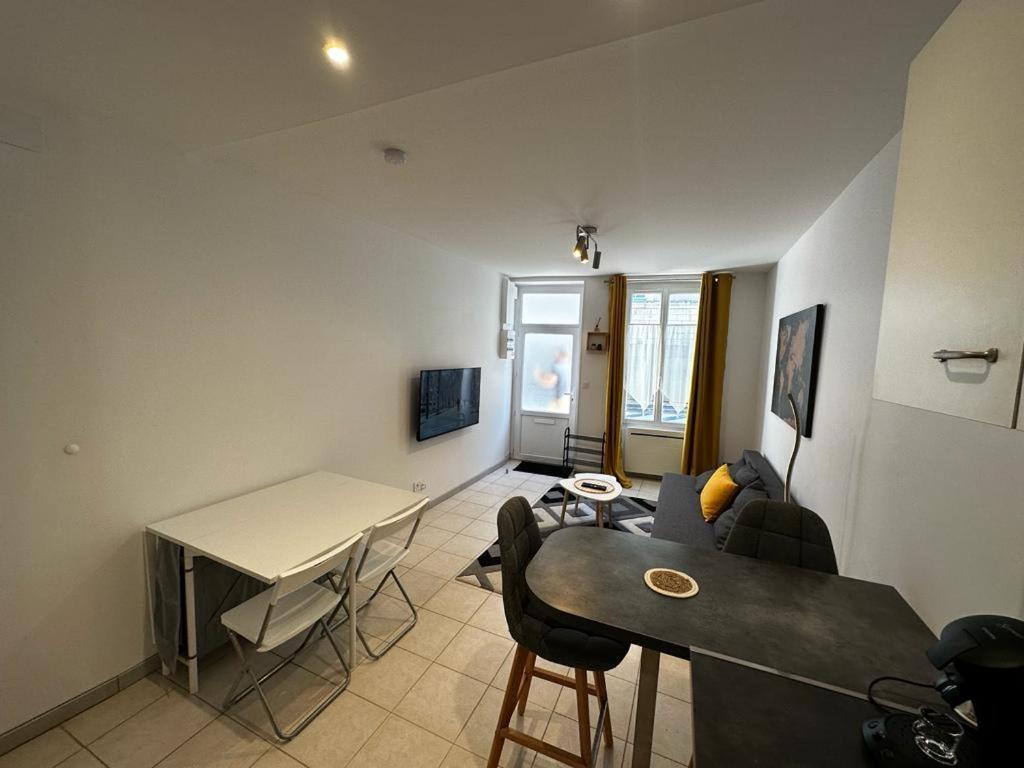 Le Saint Maixent, Maison De Ville, Baby Foot, Wifi 외부 사진